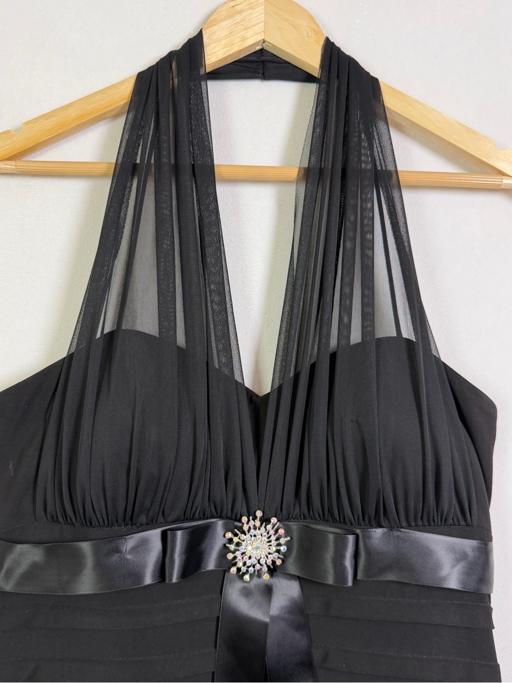 Betsy & Adam Women’s Sz 12 Black Halter Cocktail Dress Rhinestone Empire Waist - Picture 4 of 11